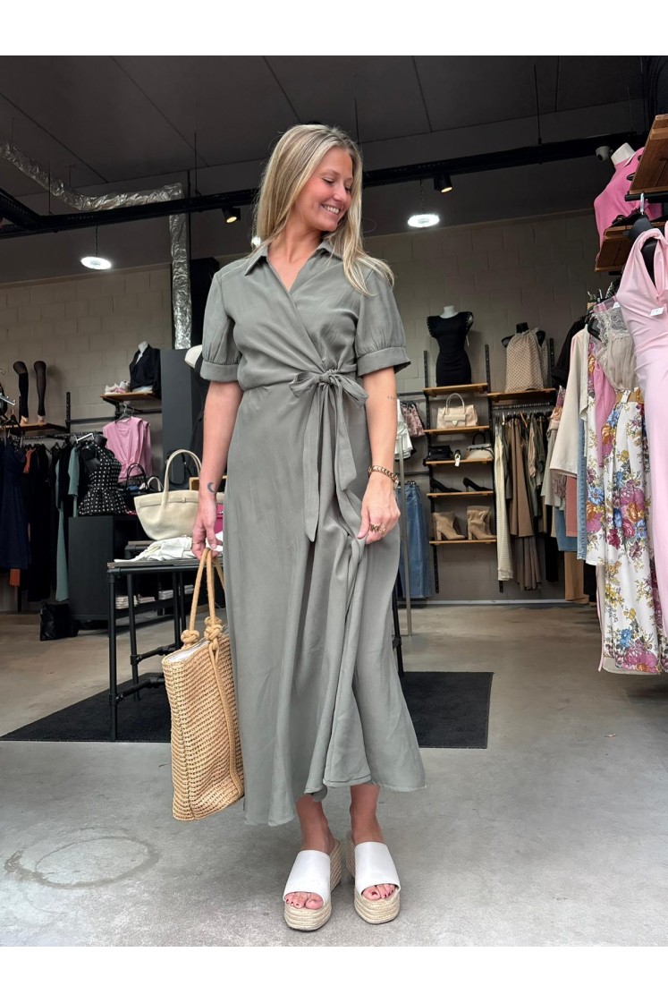 Robe Kaki
