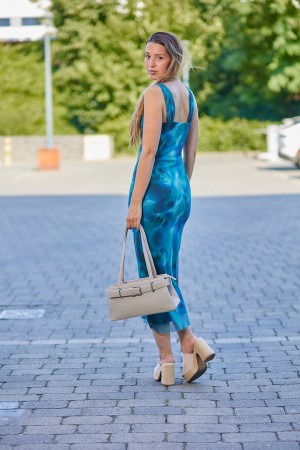 Robe Salvador