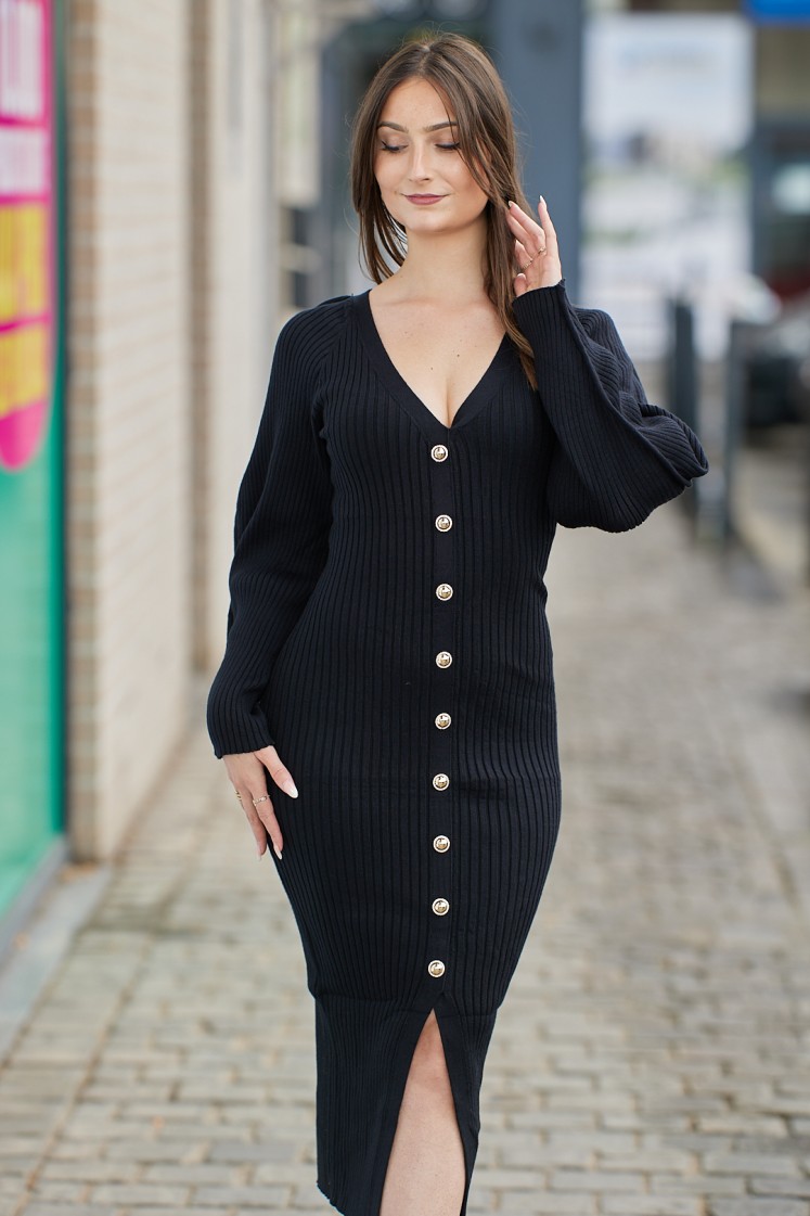 Robe Monica